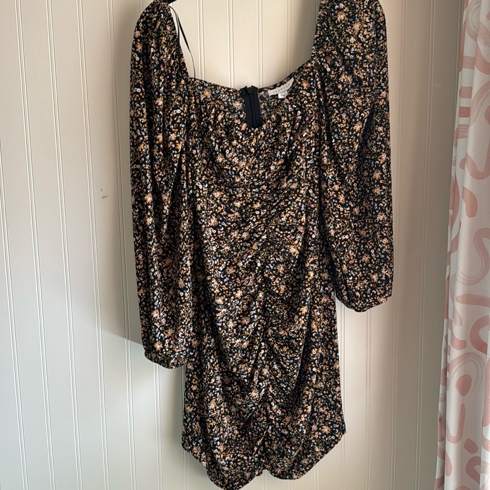 Ruched front long sleeved mini dress. Top shop. EUC.